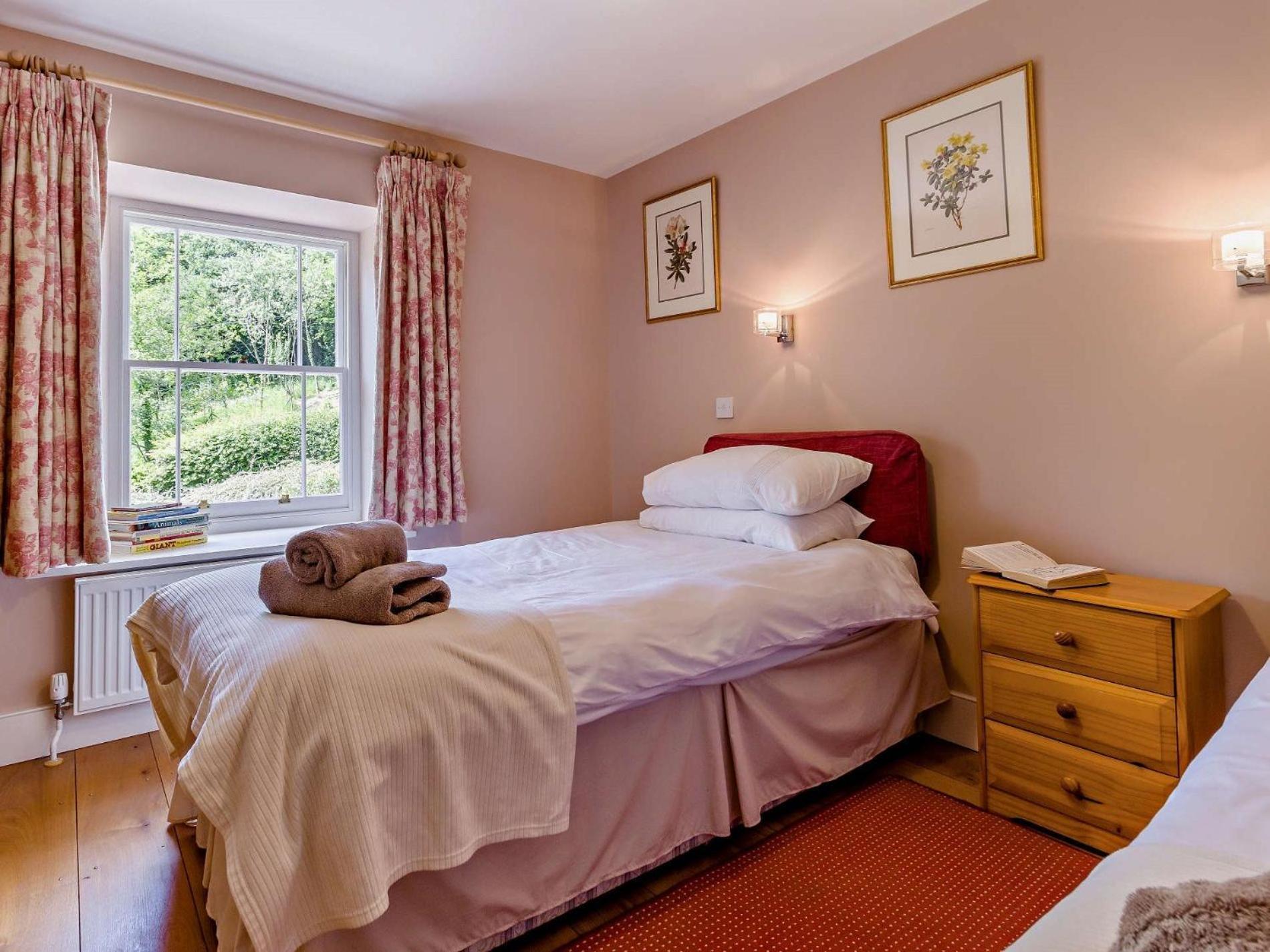 4 Bed In Hay-On-Wye Town Bn116 Villa Exterior photo